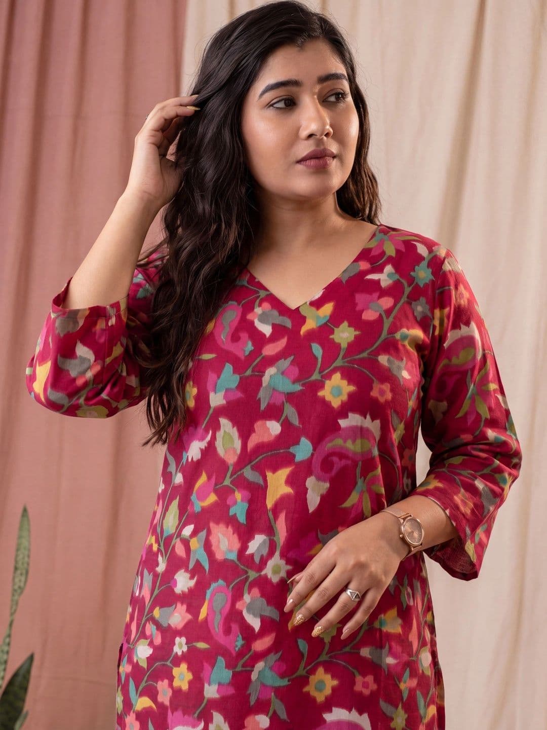 Amthi Women Floral Printed Floral Kurta thumbnail 7