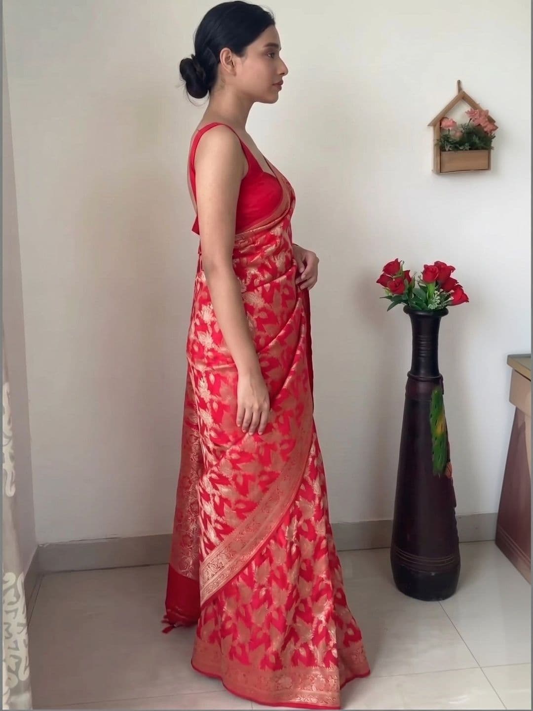 Dinesh Ethnic Traditional Wear Woven Design Zari Art Silk Banarasi Saree thumbnail 7
