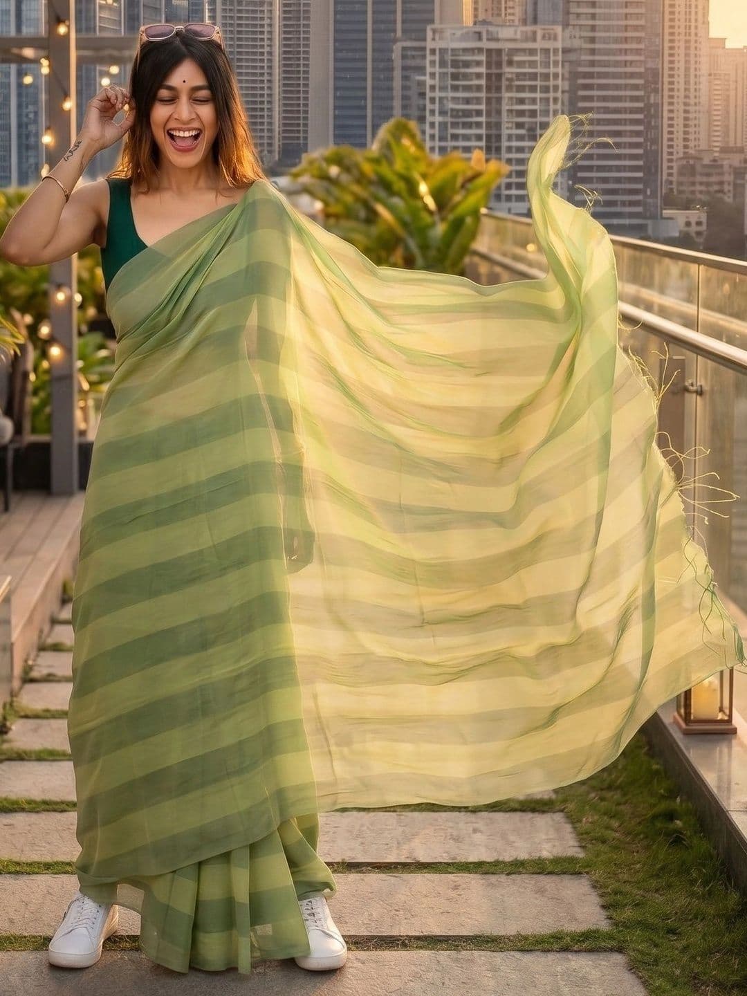 FASHIONIZO Striped Zari Linen Blend Saree thumbnail 2