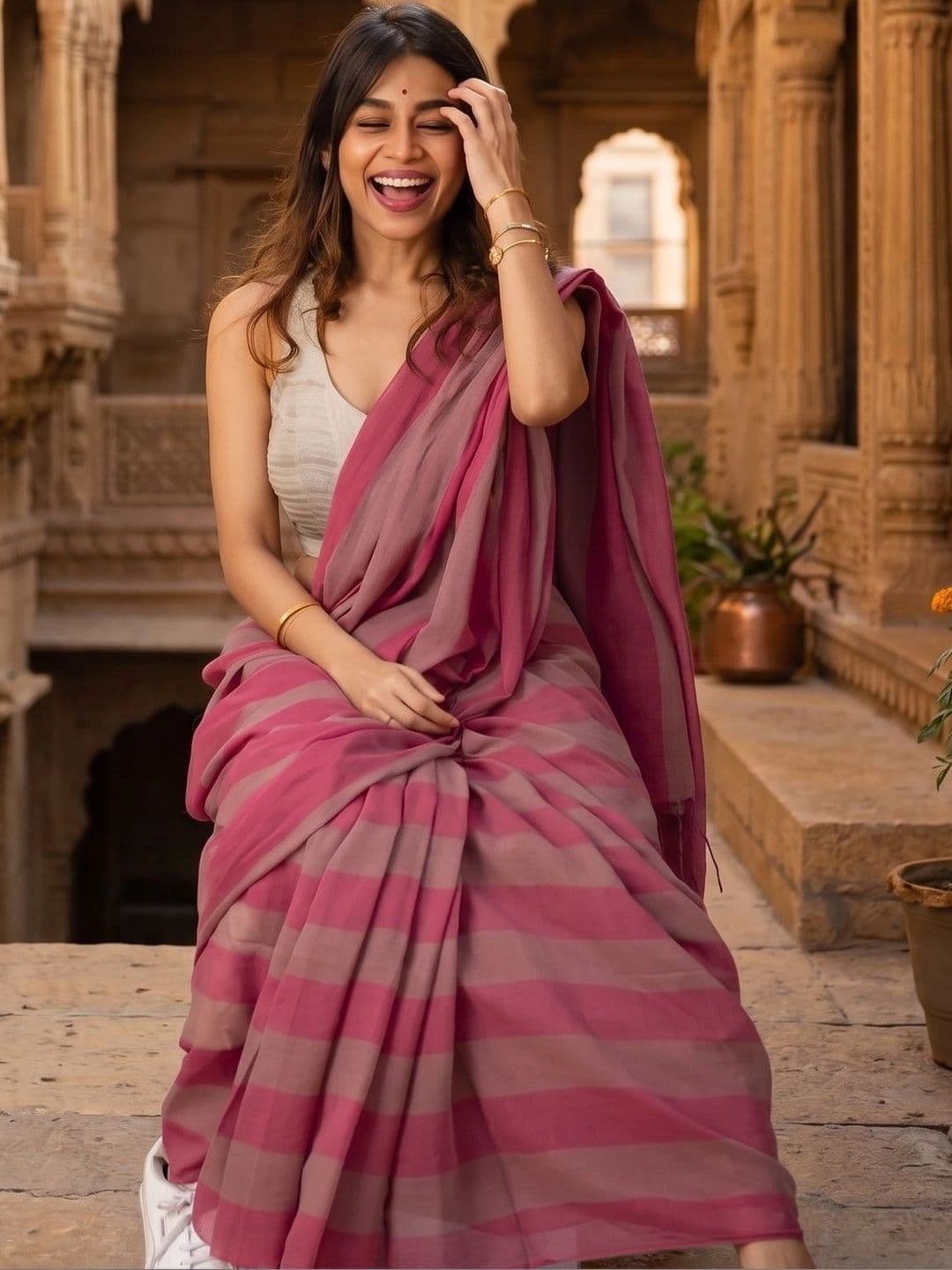 SHRIADINATH Striped Zari Linen Blend Saree thumbnail 2