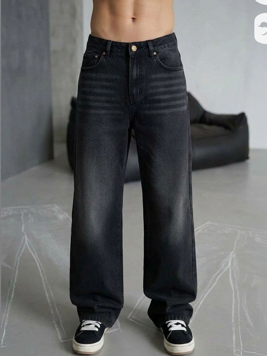 KIYANA IMITATION Men Comfort Straight Fit Mid-Rise Low Distress Jeans - view 1