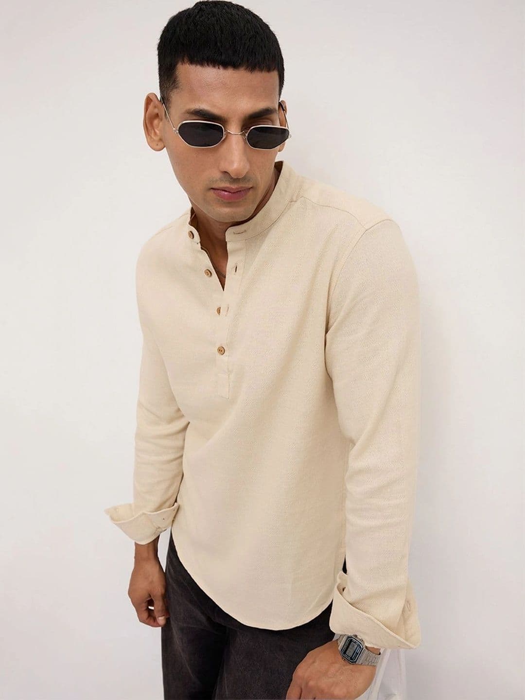 VASTRADO Men Kurta thumbnail 2