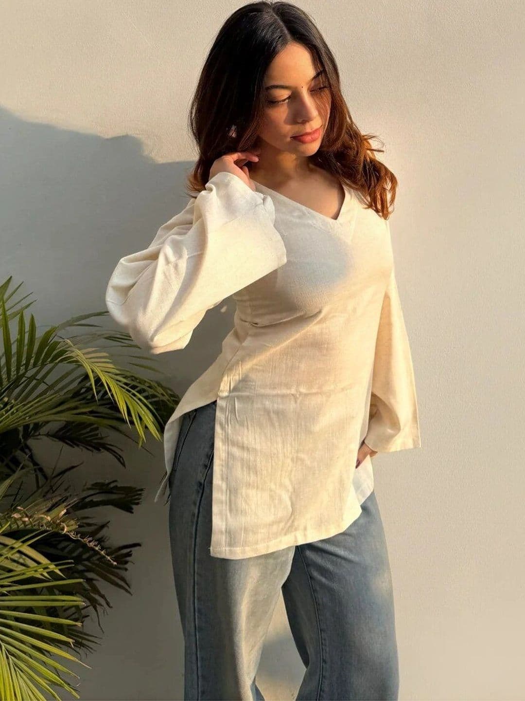 Sangria Women Flared Sleeves Kurta thumbnail 5