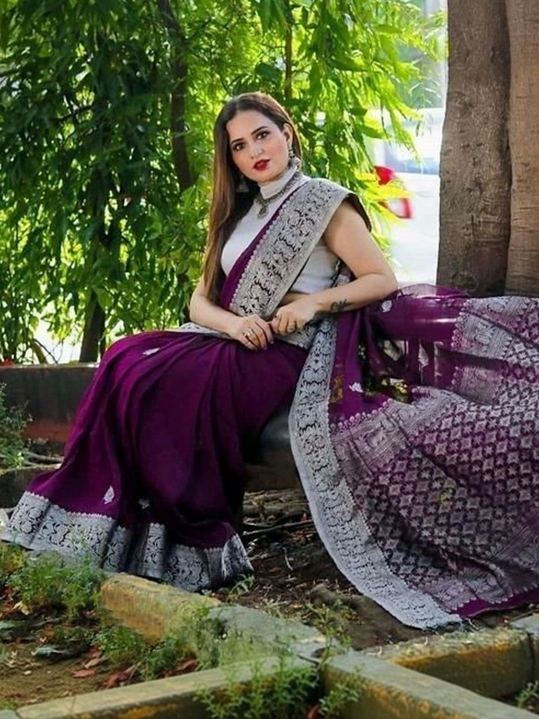 revika Woven Design Zari Art Silk Designer Kanjeevaram Saree thumbnail 3