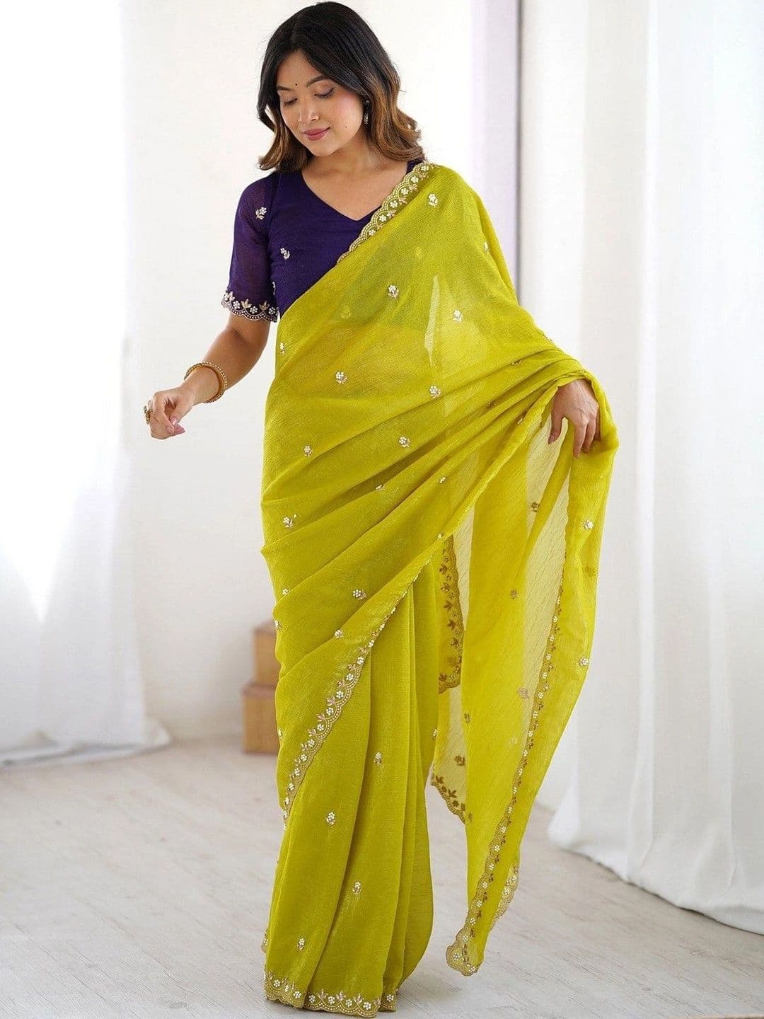 KALINI Ethnic Motifs Embroidered Silk Blend Saree thumbnail 4