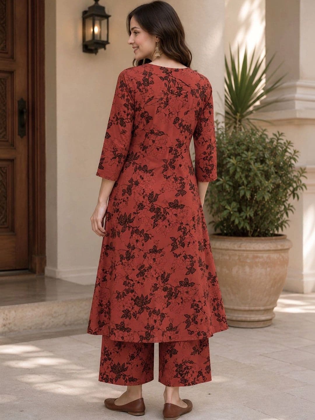 EVANORA Women Floral Printed Tiered Kurta with Palazzos thumbnail 4