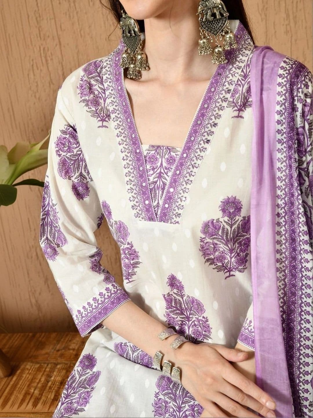Anouk Mirage Women Floral Printed Regular Pure Cotton Kurta with Trousers & With Dupatta thumbnail 3
