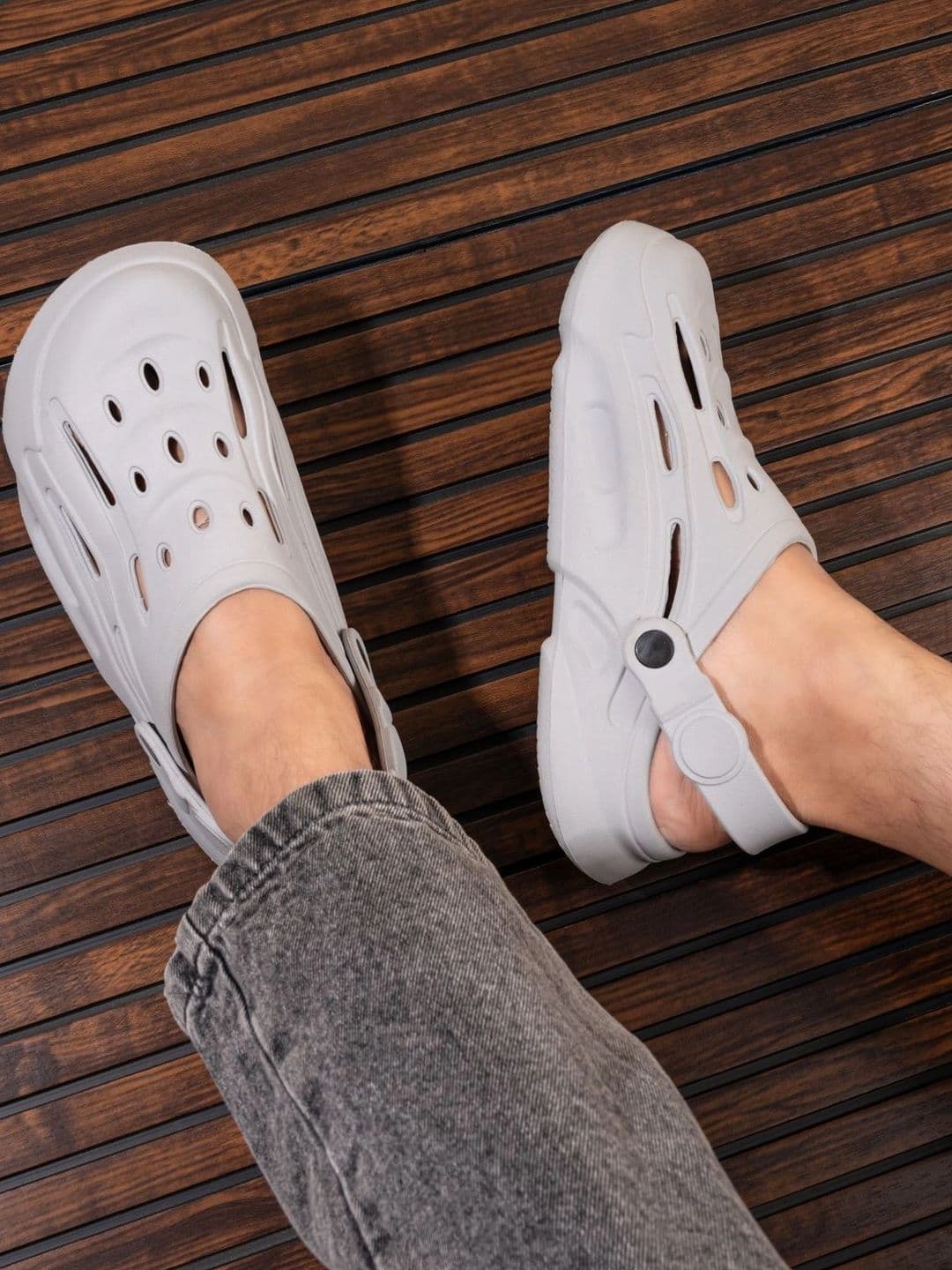Roadster Men Croslite Clogs - view 1