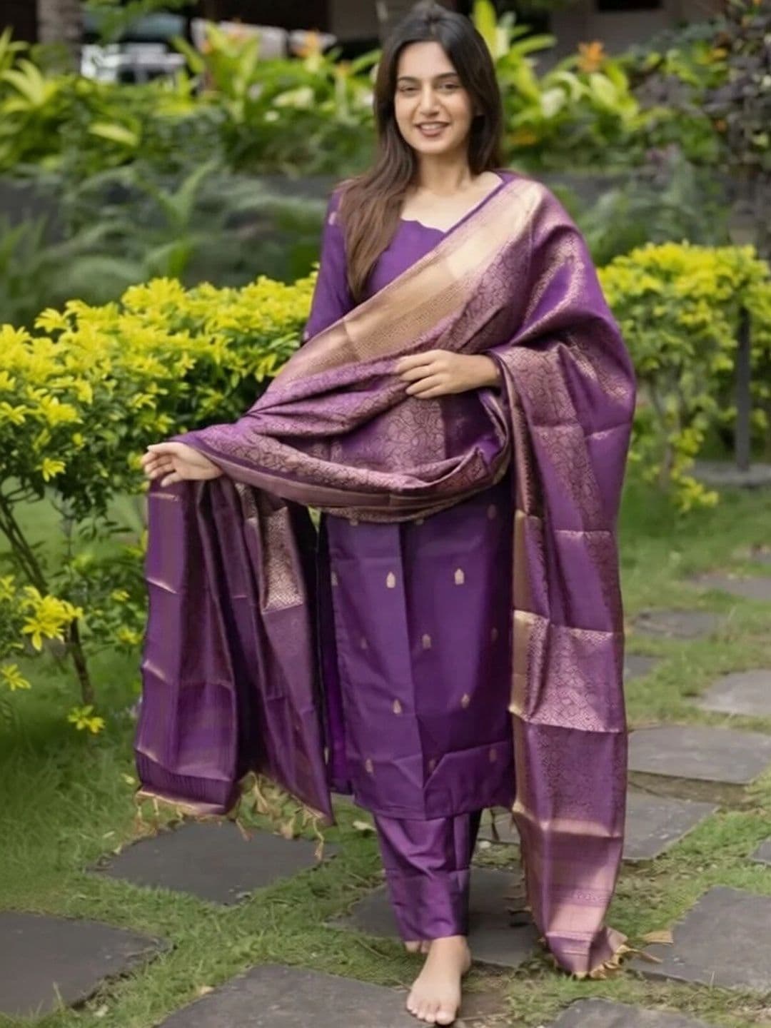 Moda Rapido Women Ethnic Motifs Regular Kurta with Trousers & With Dupatta thumbnail 2