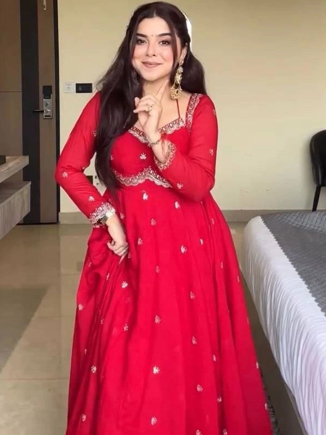 Frenzy Fusion Women Ethnic Motifs Embroidered Empire Gotta Patti Kurta with Palazzos & With Dupatta thumbnail 3