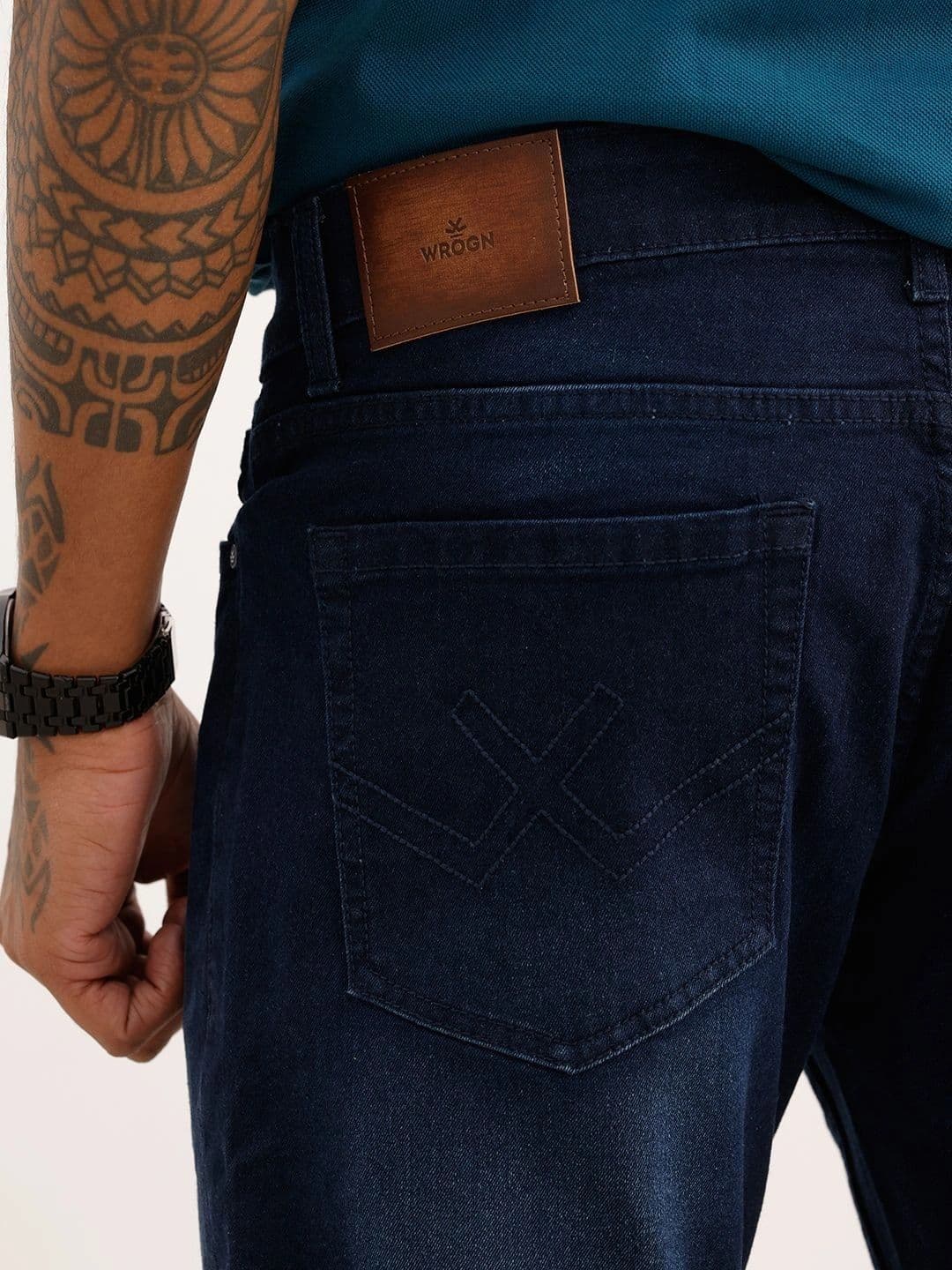 WROGN Men Slim Fit High-Rise Low Distress Light Fade Stretchable Jeans thumbnail 5
