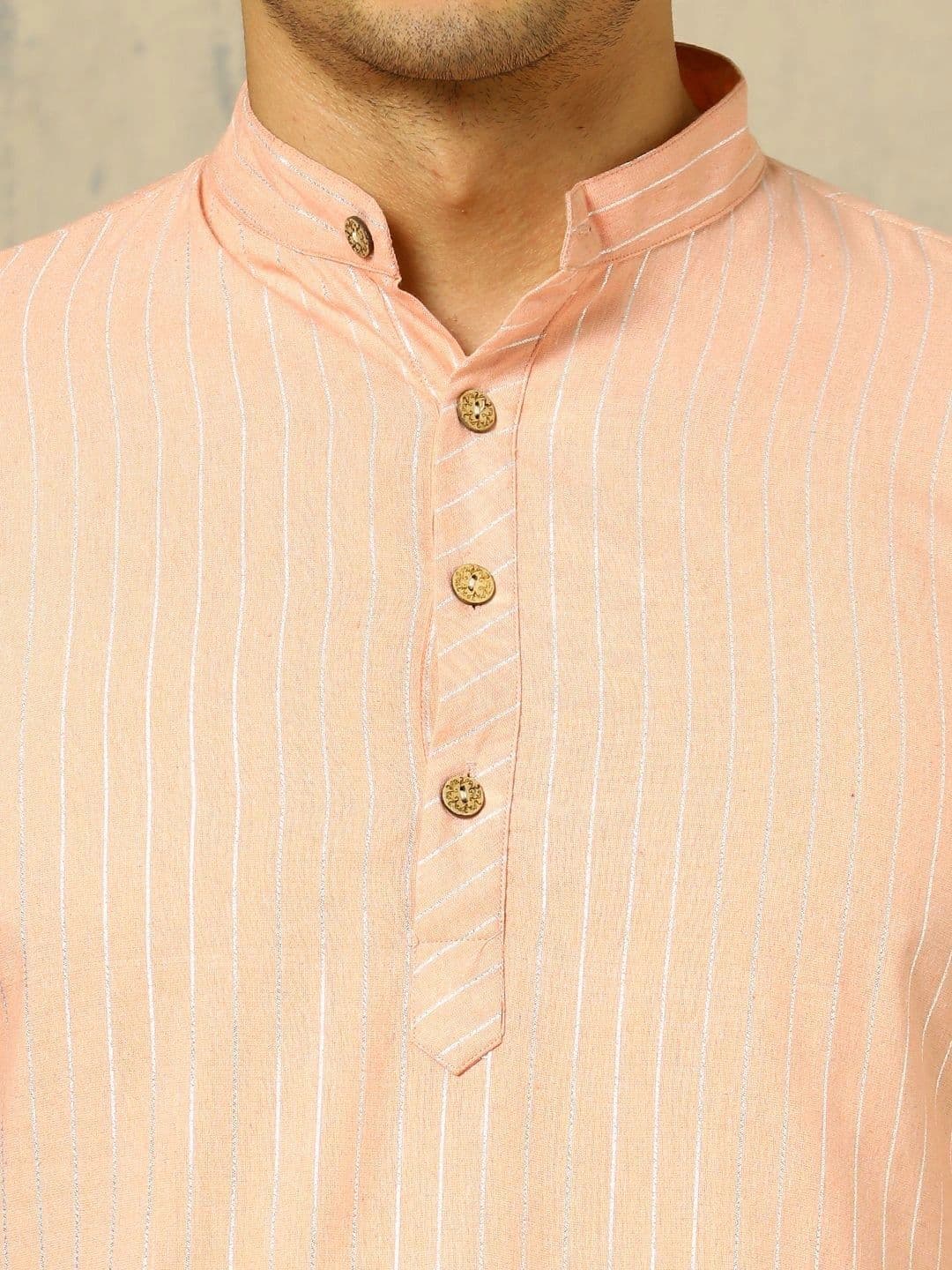 Navibhu Woven Design Solid Cotton Handloom Mandarin Collar Short Kurta thumbnail 2