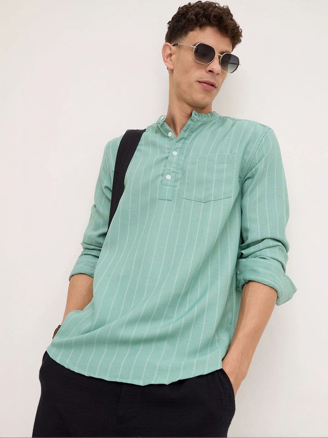 VASTRADO Men Striped Kurta thumbnail 2