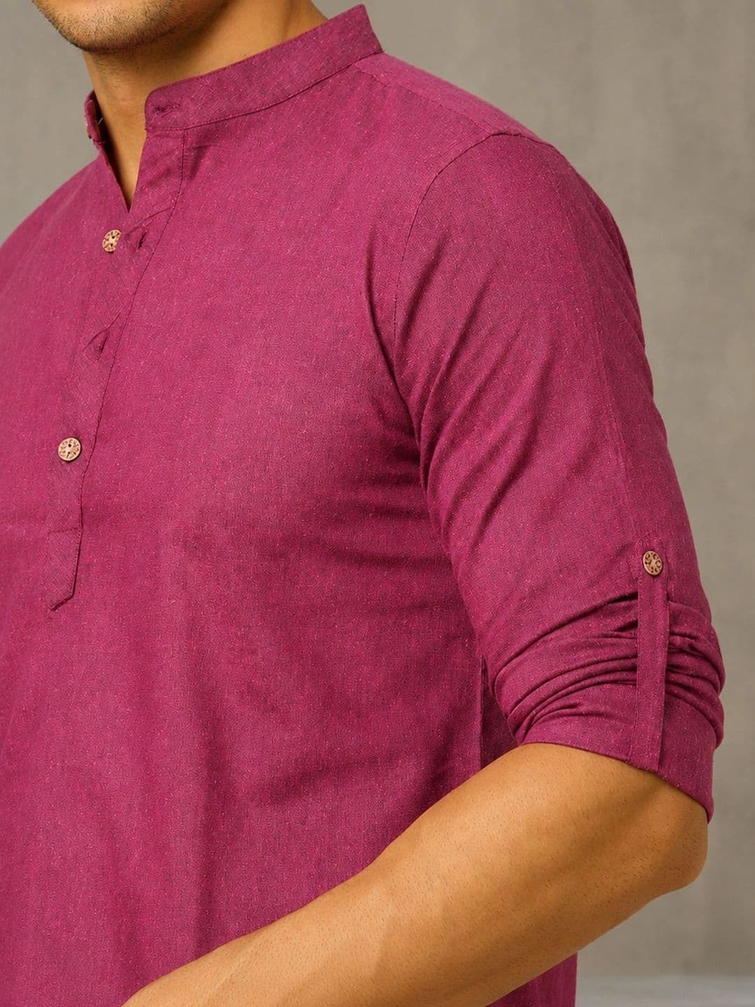 Navibhu Woven Design Solid Cotton Handloom Mandarin Collar Short Kurta thumbnail 2