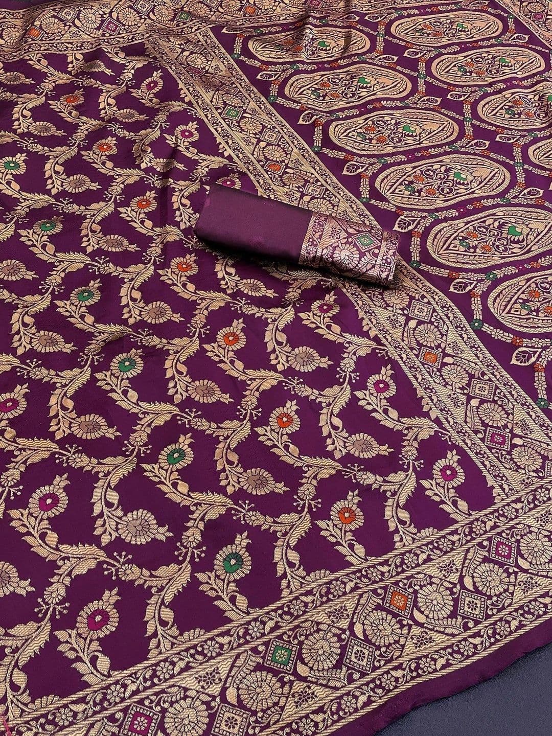 Peachmode Woven Design Zari Art Silk Handloom Banarasi Saree thumbnail 2