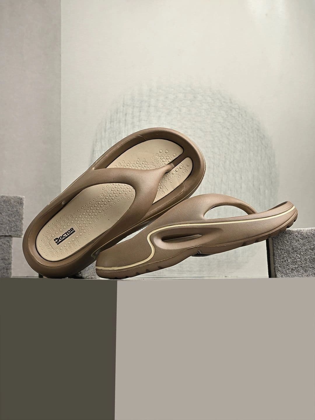 DOCTOR HEALTH SUPER SOFT Men Thong Flip-Flops thumbnail 7