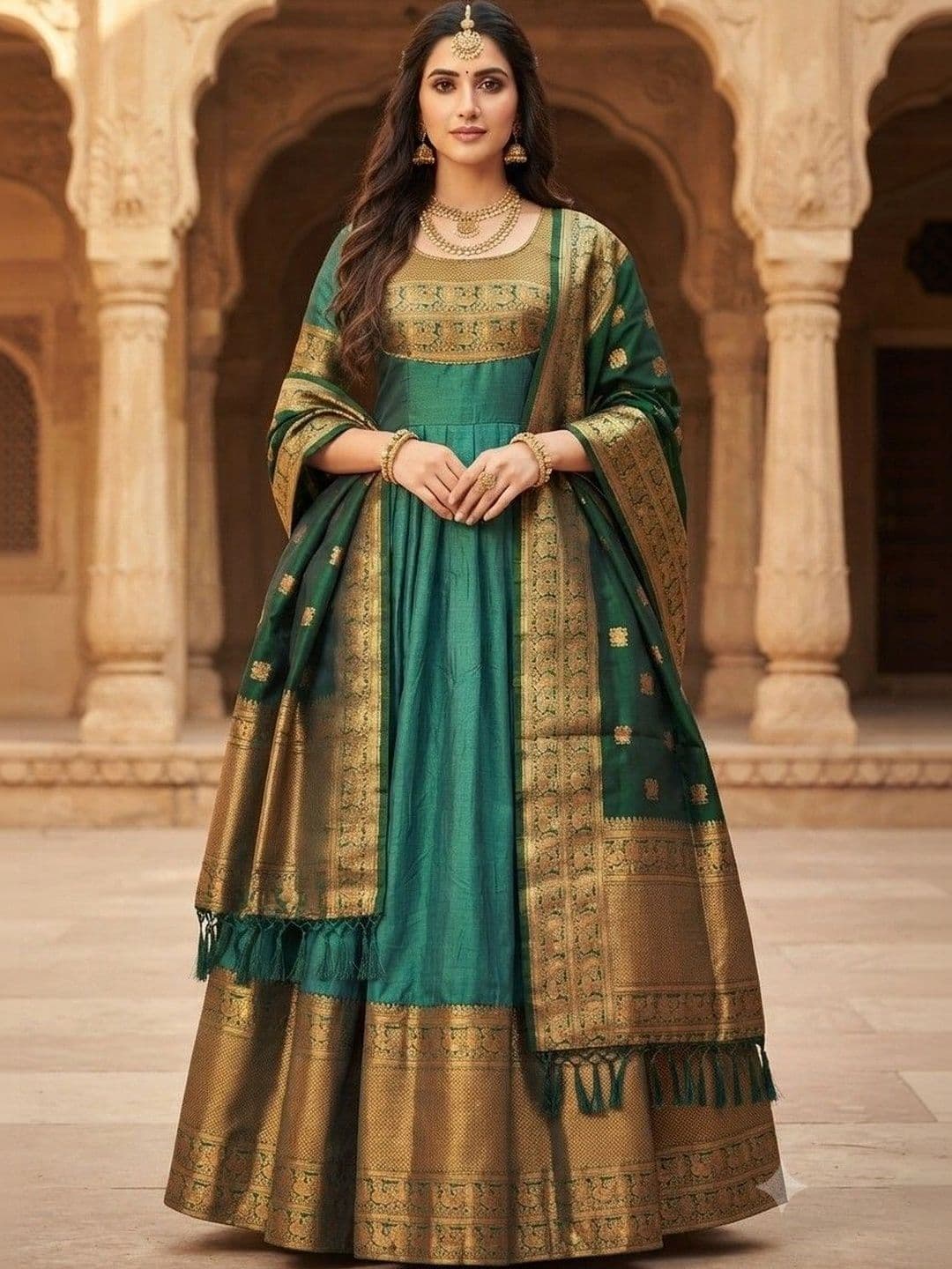 Kinjhit Fashion Embellished Round Neck A-line Gown Dress thumbnail 4