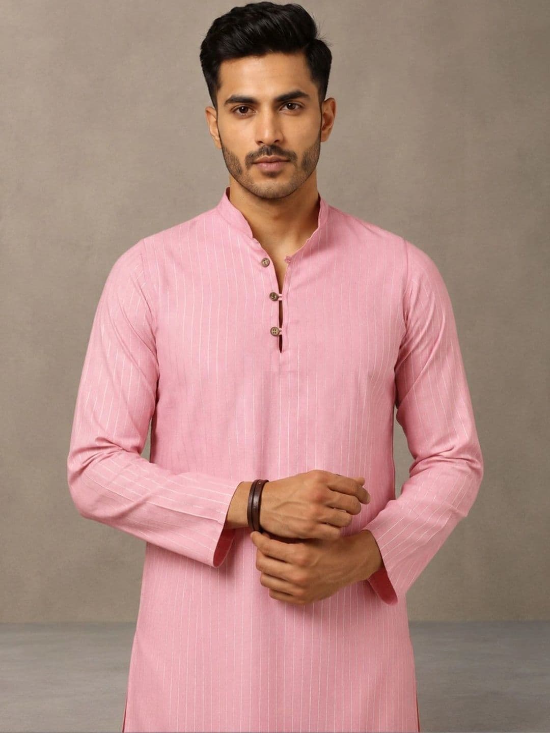Navibhu Woven Design Solid Cotton Handloom Mandarin Collar Short Kurta thumbnail 3