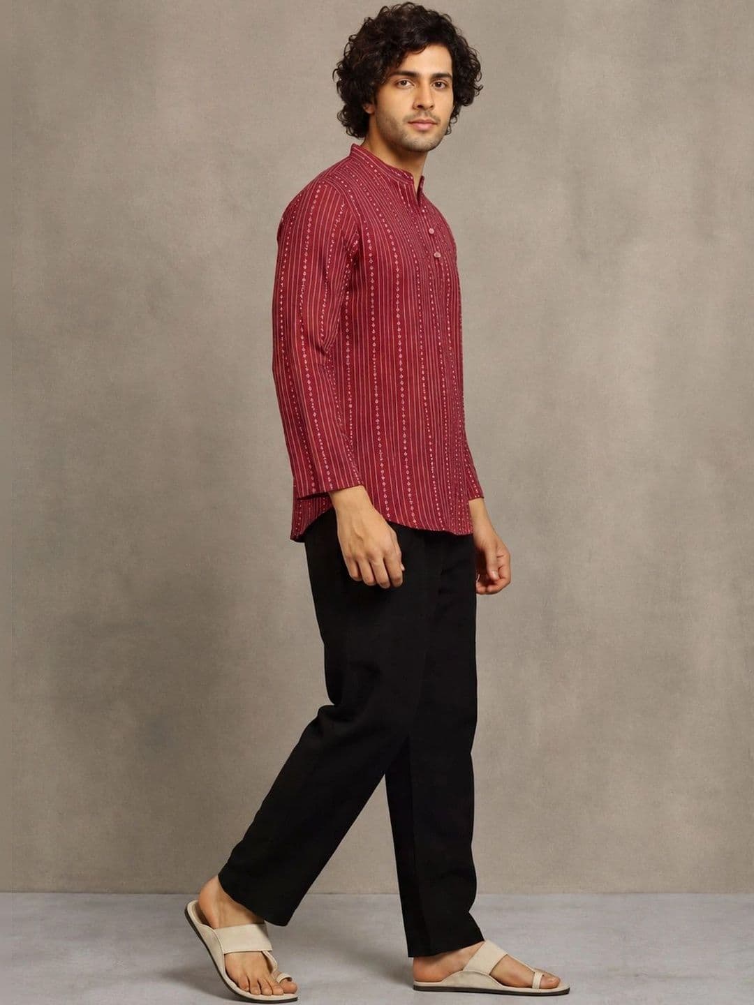 Navibhu Woven Design Striped Cotton Handloom Mandarin Collar Short Kurta thumbnail 5