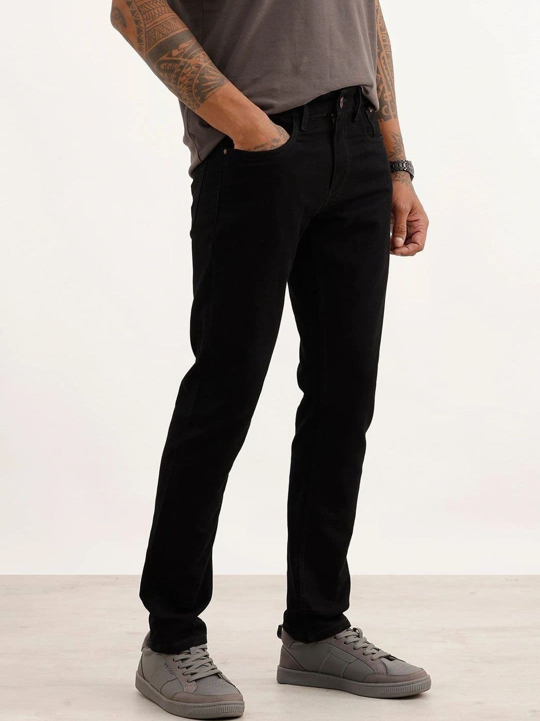 WROGN Men Slim Fit High-Rise Stretchable Jeans thumbnail 4
