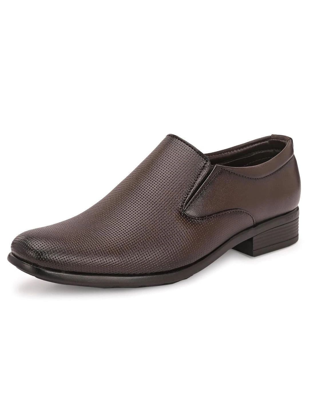 INVICTUS Men Textured Synthetic Leather Formal Slip-Ons thumbnail 2
