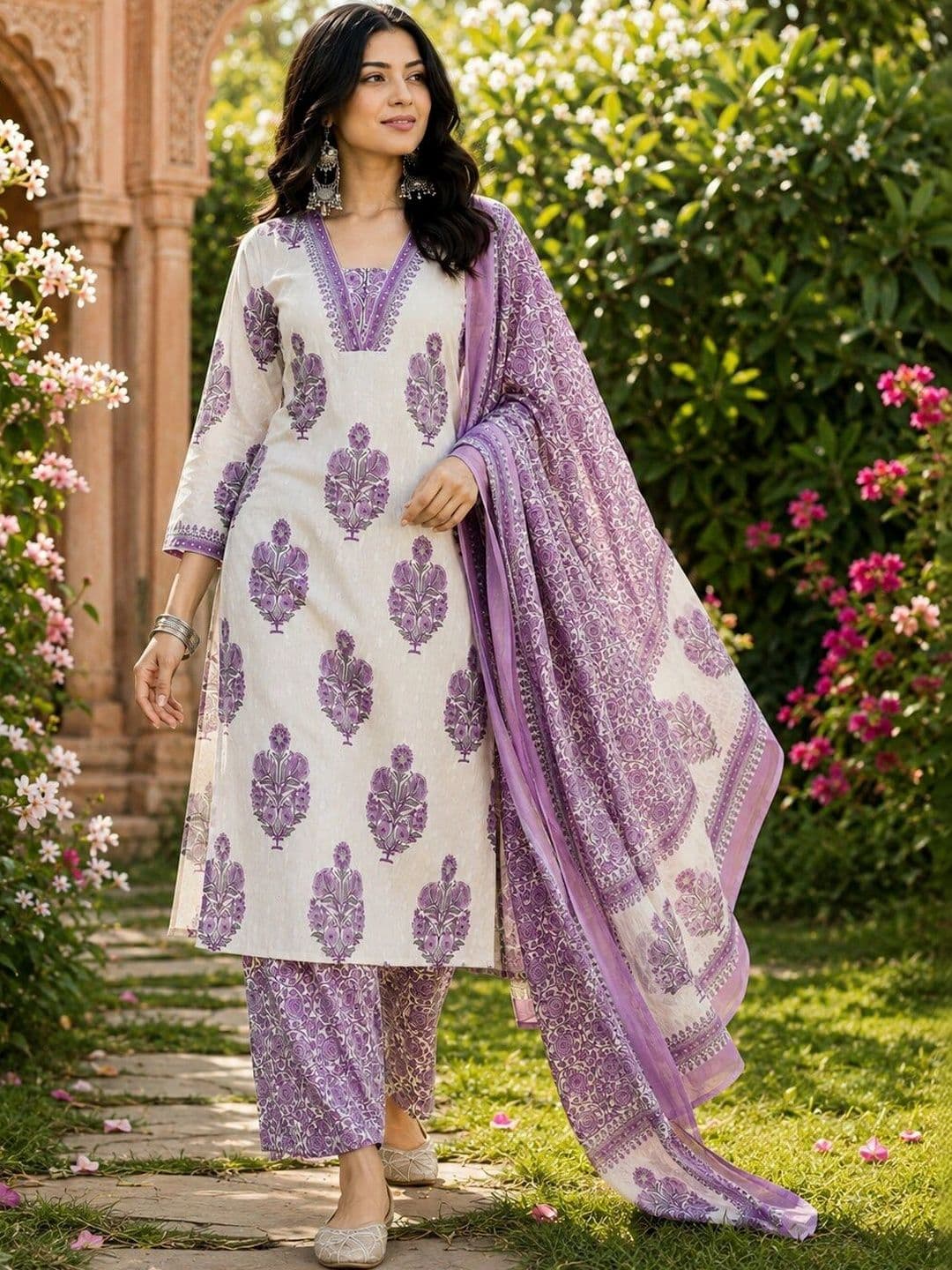 Anouk Mirage Women Floral Printed Regular Pure Cotton Kurta with Trousers & With Dupatta - view 1