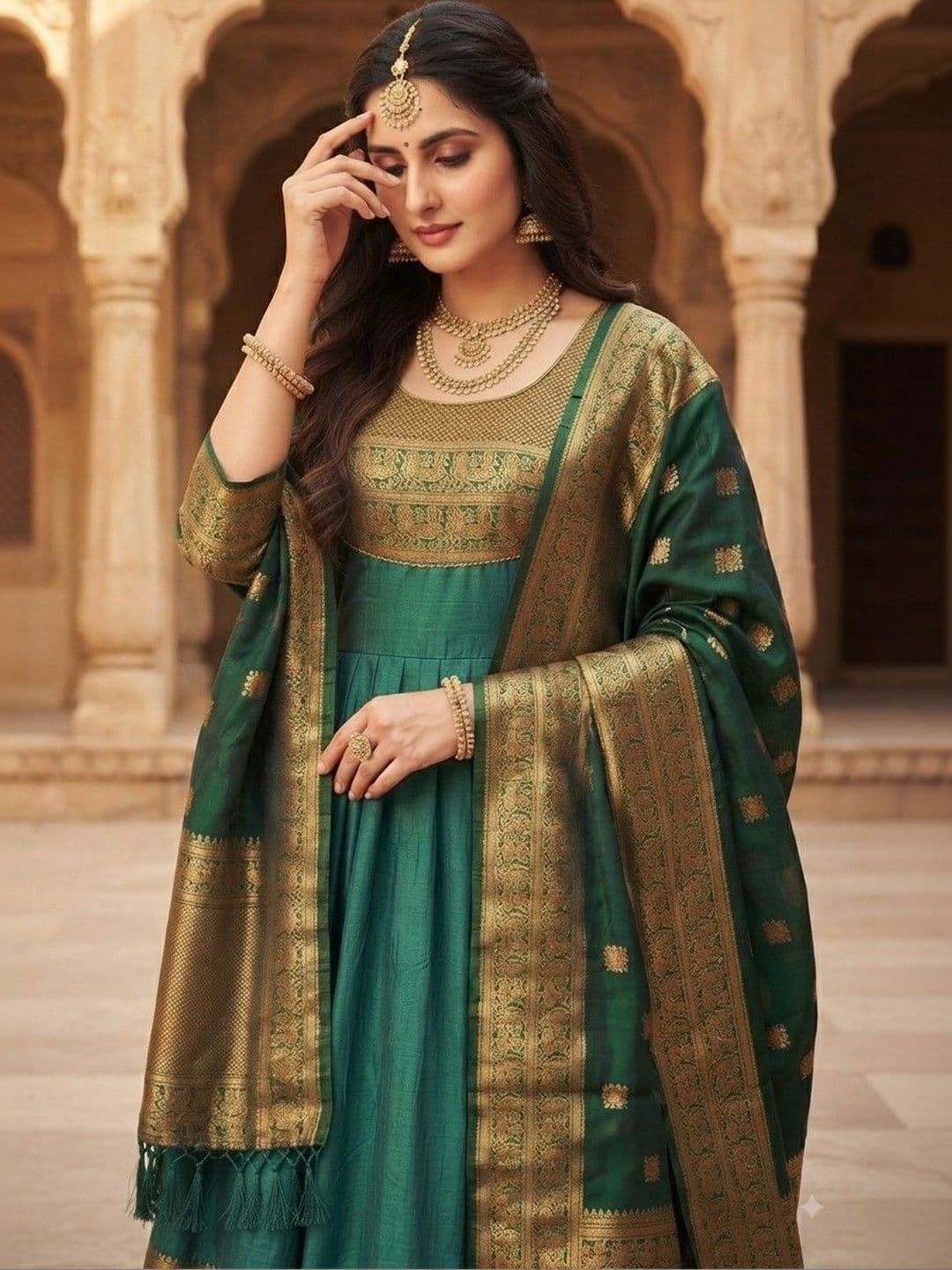 Kinjhit Fashion Embellished Round Neck A-line Gown Dress thumbnail 2