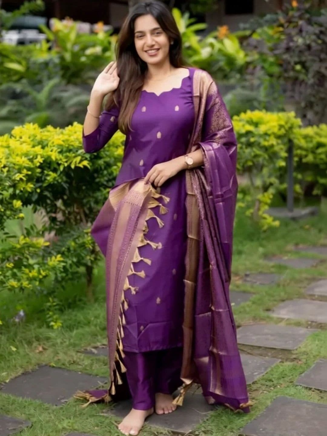 Moda Rapido Women Ethnic Motifs Regular Kurta with Trousers & With Dupatta thumbnail 3