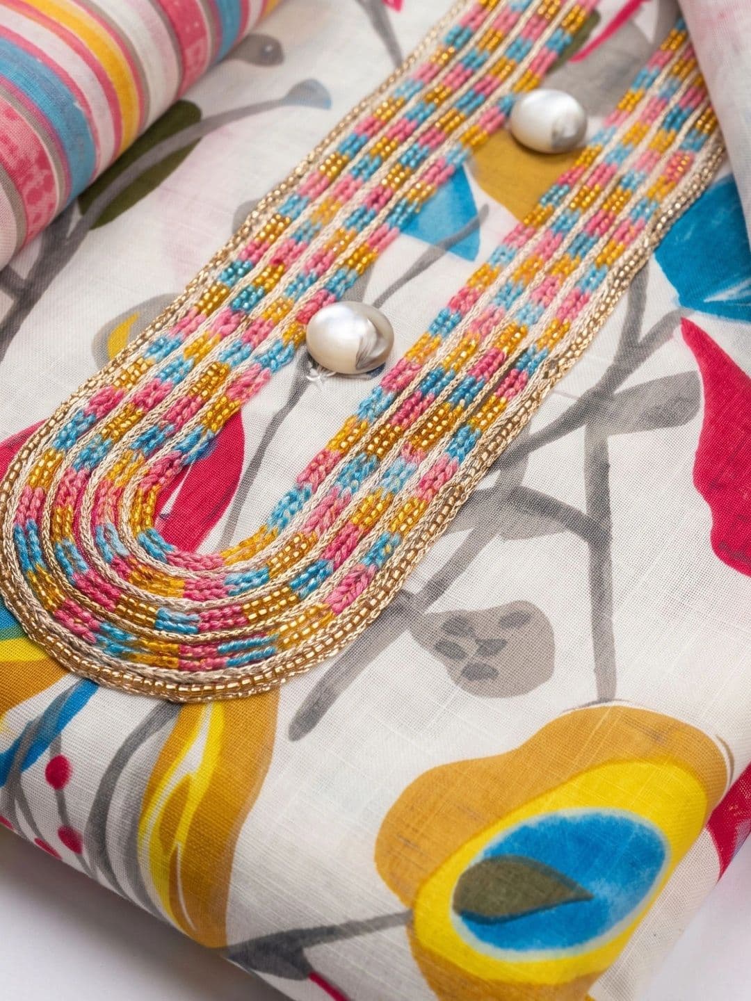 Peshe Printed Unstitched Dress Material thumbnail 2