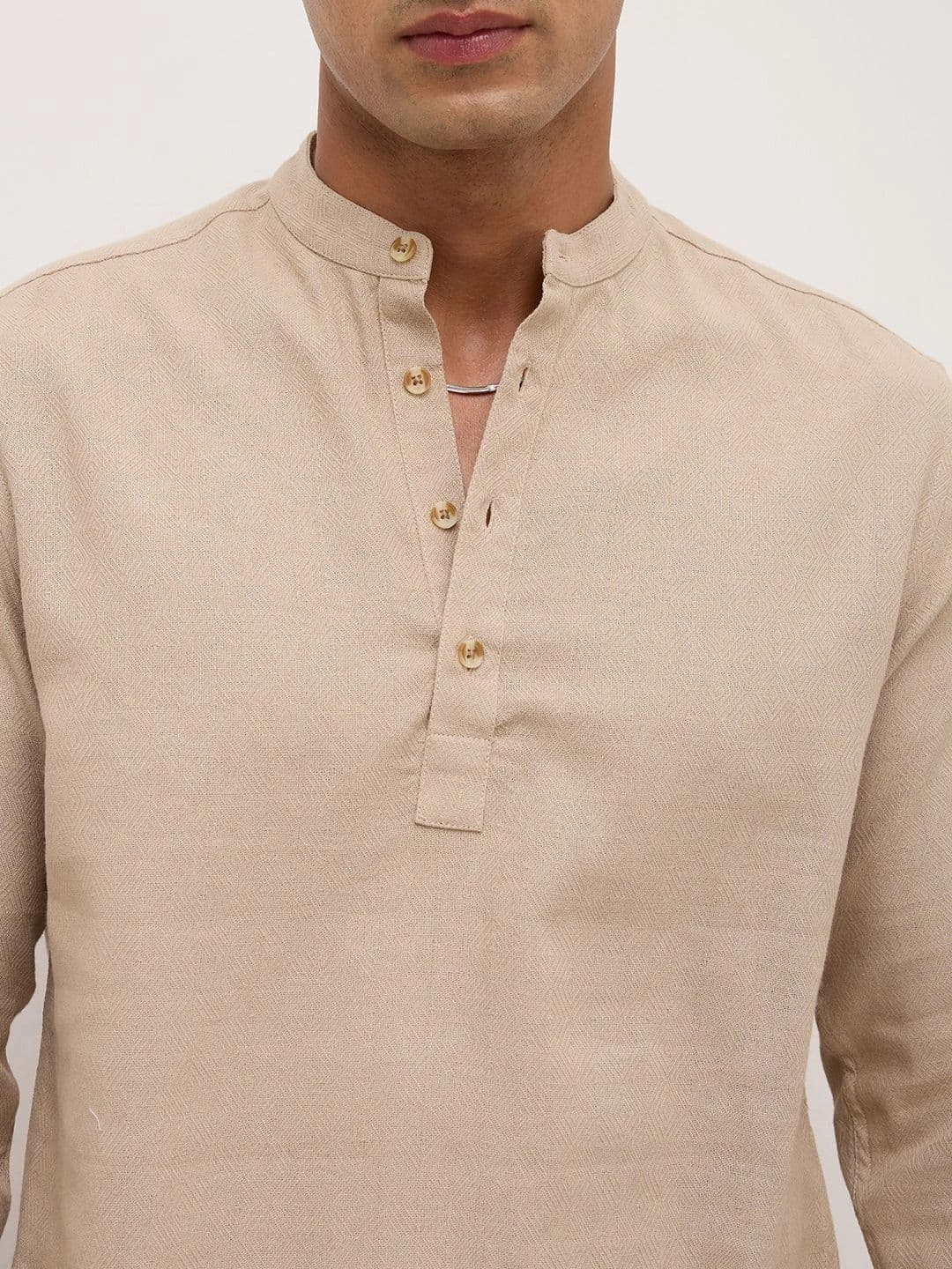 VASTRADO Men Kurta thumbnail 4