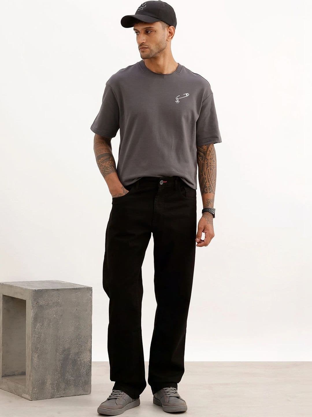 WROGN Men Anti Relaxed Fit High-Rise Stretchable Jeans thumbnail 5