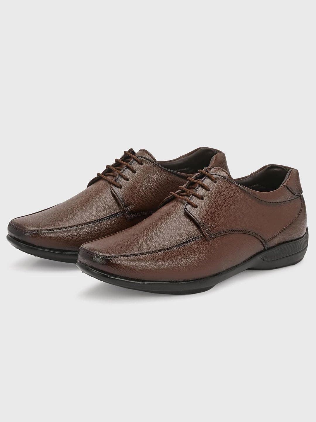 INVICTUS Men Textured Synthetic Leather Formal Derbys thumbnail 2