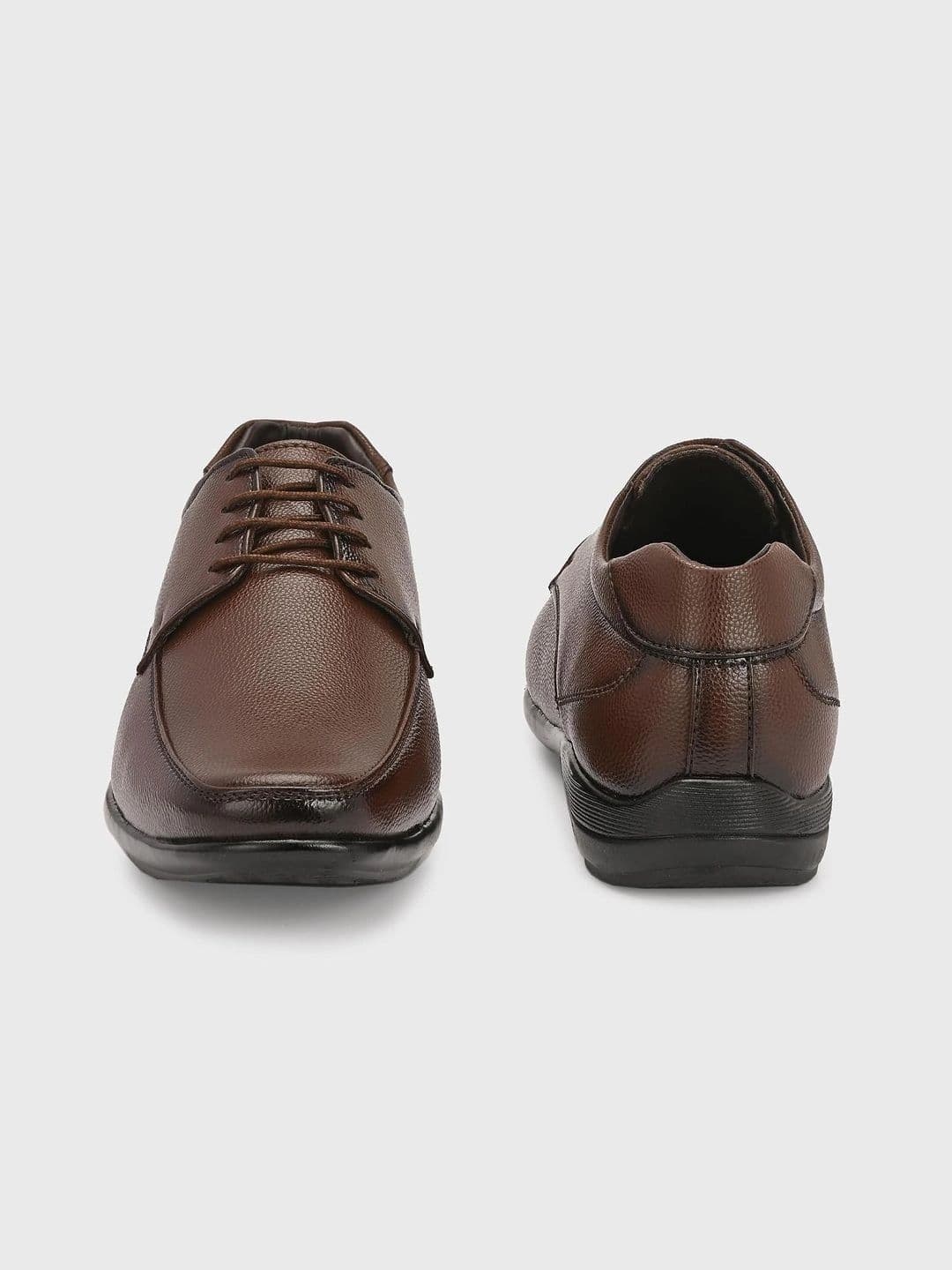 INVICTUS Men Textured Synthetic Leather Formal Derbys thumbnail 4