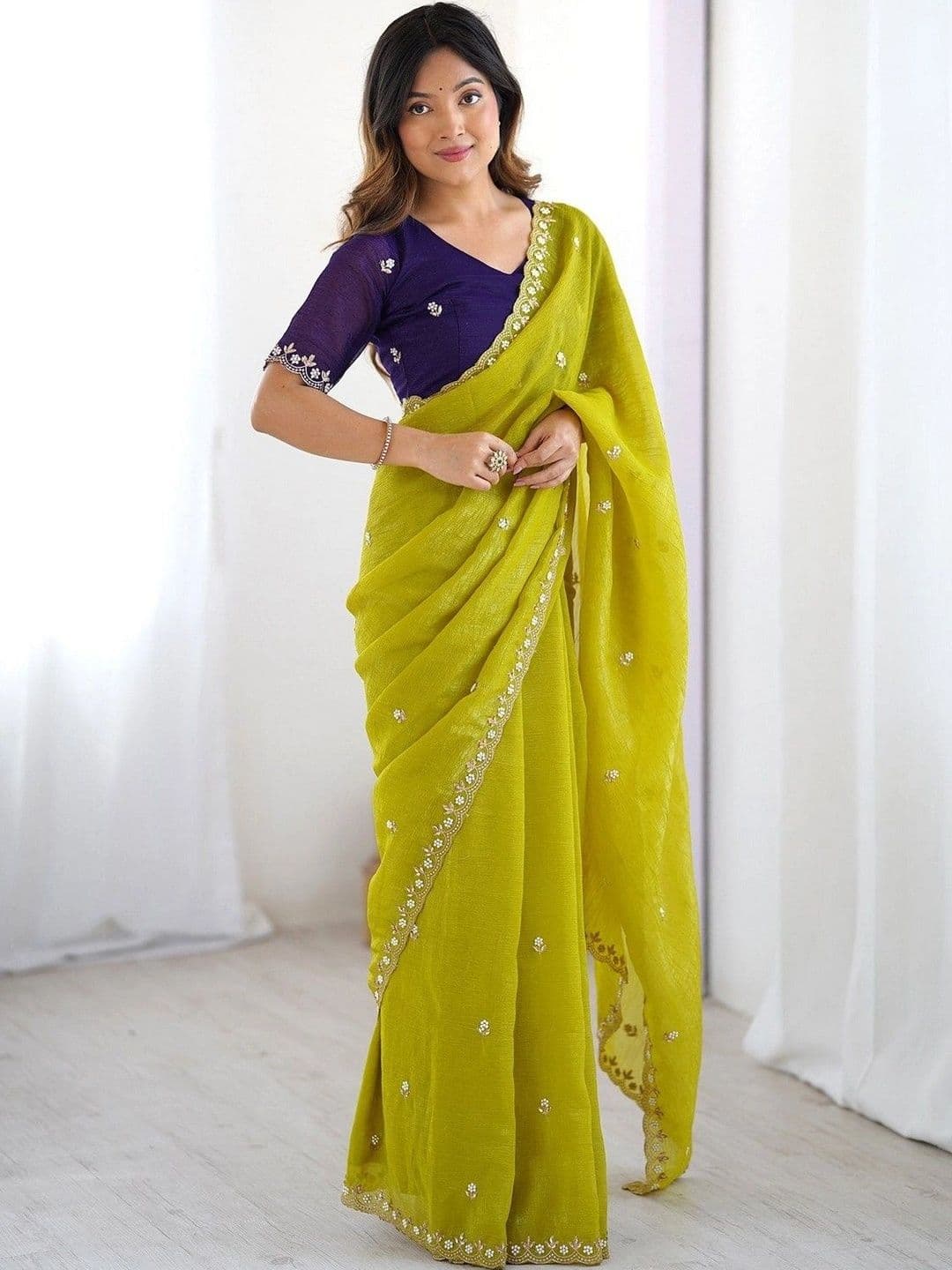 KALINI Ethnic Motifs Embroidered Silk Blend Saree thumbnail 2