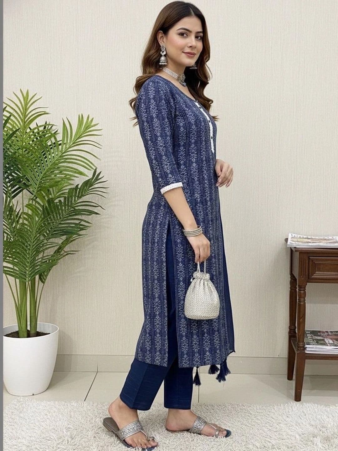 Sypher Boutique Women Ethnic Motifs Printed Regular Pure Cotton Kurta with Trousers & With Dupatta thumbnail 5