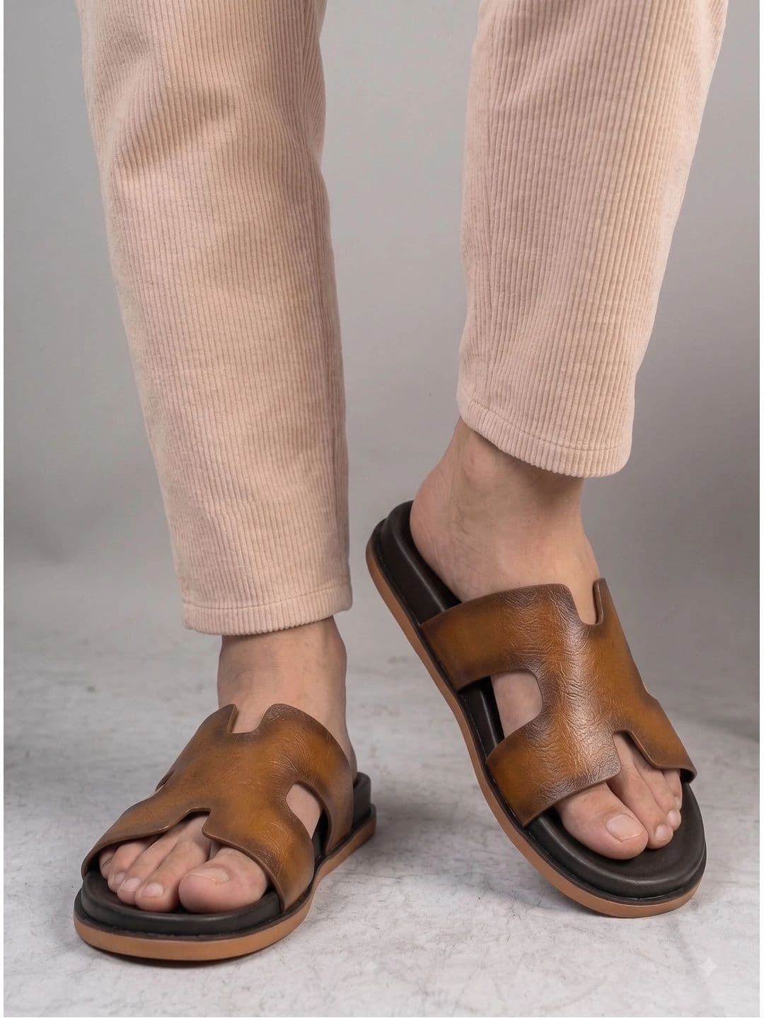 Roadster Men Comfort Sandals thumbnail 4