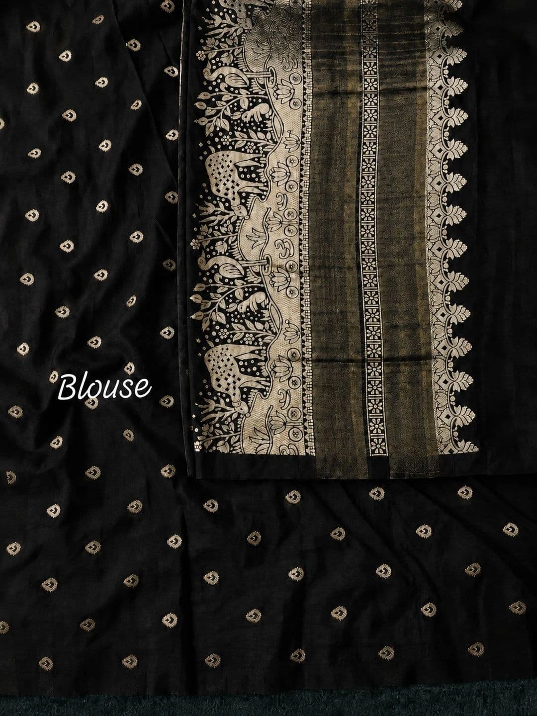 ORIFAB Royal Rajwadi Kanjeevaram Style Floral Paisley Gold Zari Silk Blend Designer Saree thumbnail 4