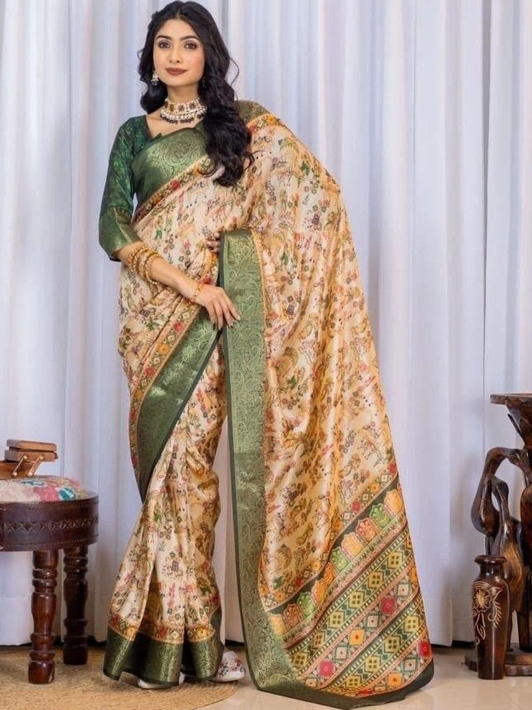 Sampada india Floral Silk Blend Saree thumbnail 5