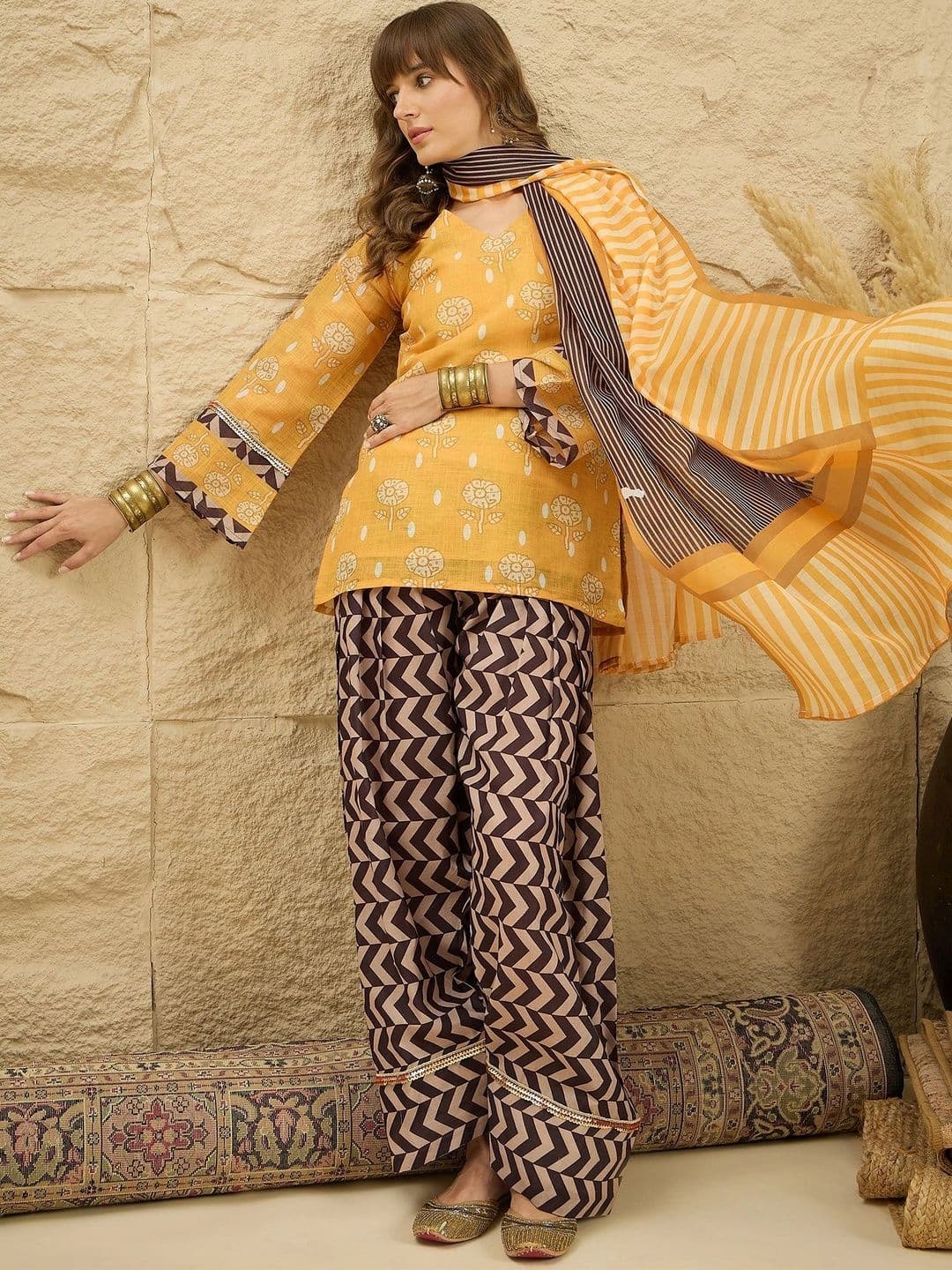 Ethnic Junction Women Floral Printed Regular Linen Kurta with Palazzos & With Dupatta thumbnail 6