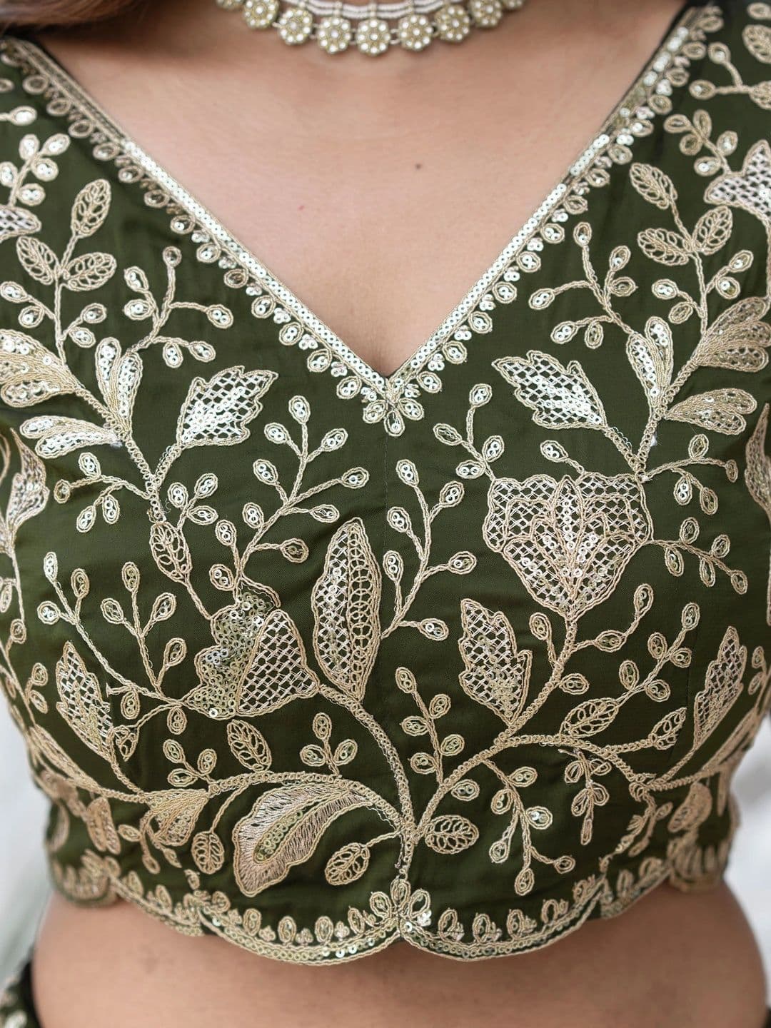 IVARIS Embroidered Sequinned Ready to Wear Lehenga & Unstitched Blouse With Dupatta thumbnail 4
