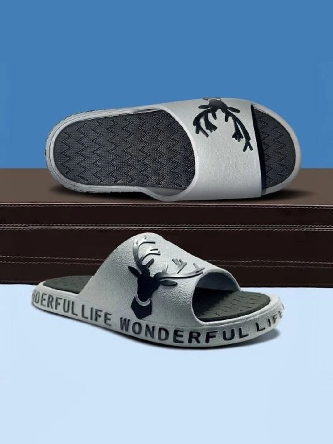 DECONDS Men Printed Sliders thumbnail 3