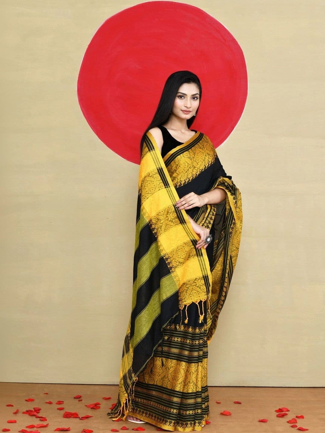 TANTSHREE Floral Pure Cotton Saree thumbnail 4