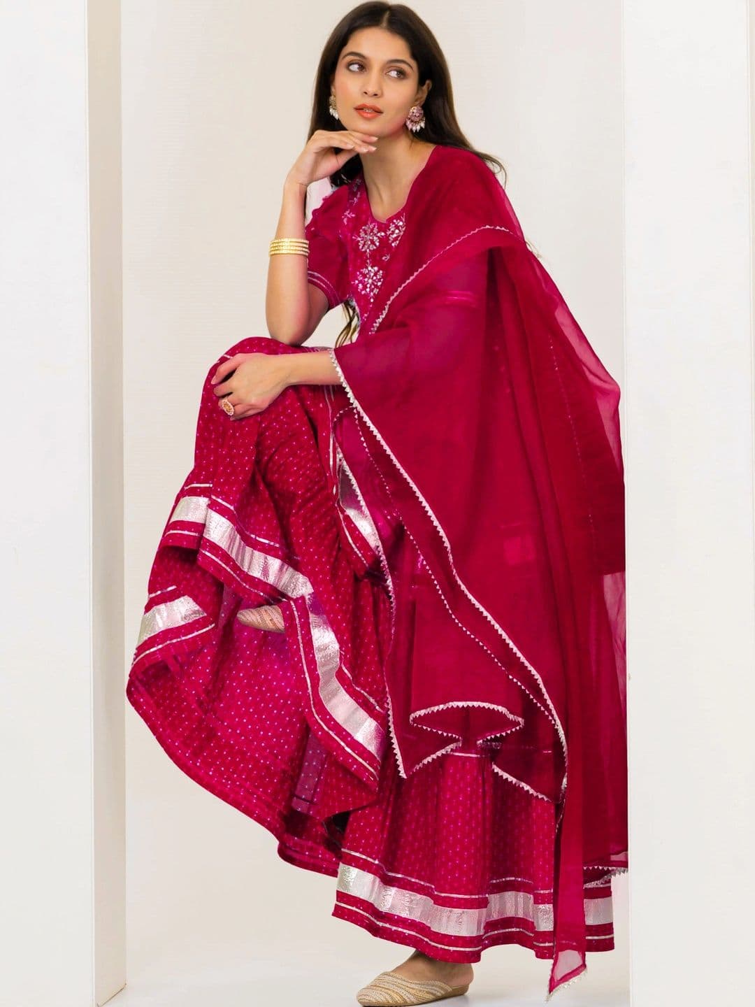 VHS FASHION Women Ethnic Motifs Embroidered Empire Kurta with Sharara & With Dupatta thumbnail 4