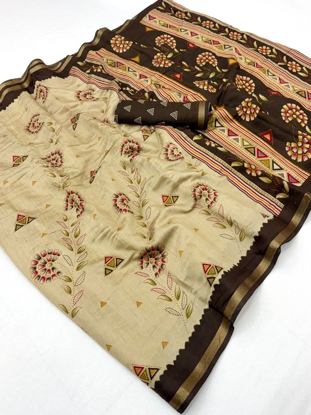 NARIVESH TRENDS Fusion Saree thumbnail 2