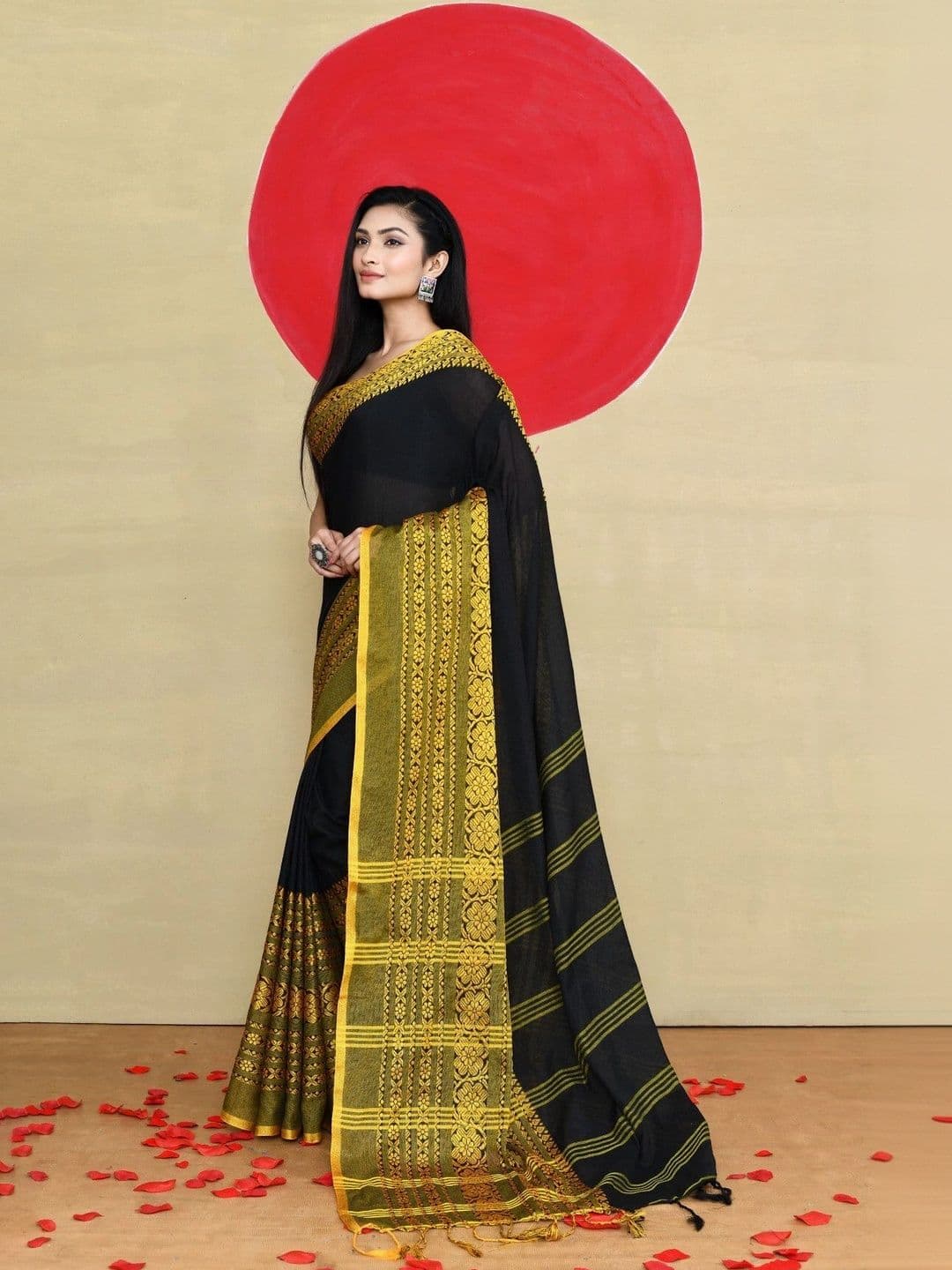 TANTSHREE Woven Design Zari Pure Cotton Saree thumbnail 4