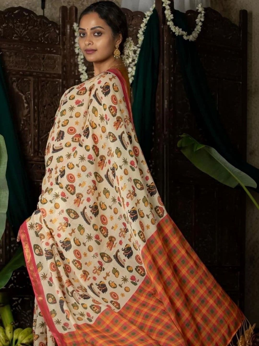 Sakhi Ethnic Wear Kalamkari Linen Blend Fusion Saree thumbnail 2