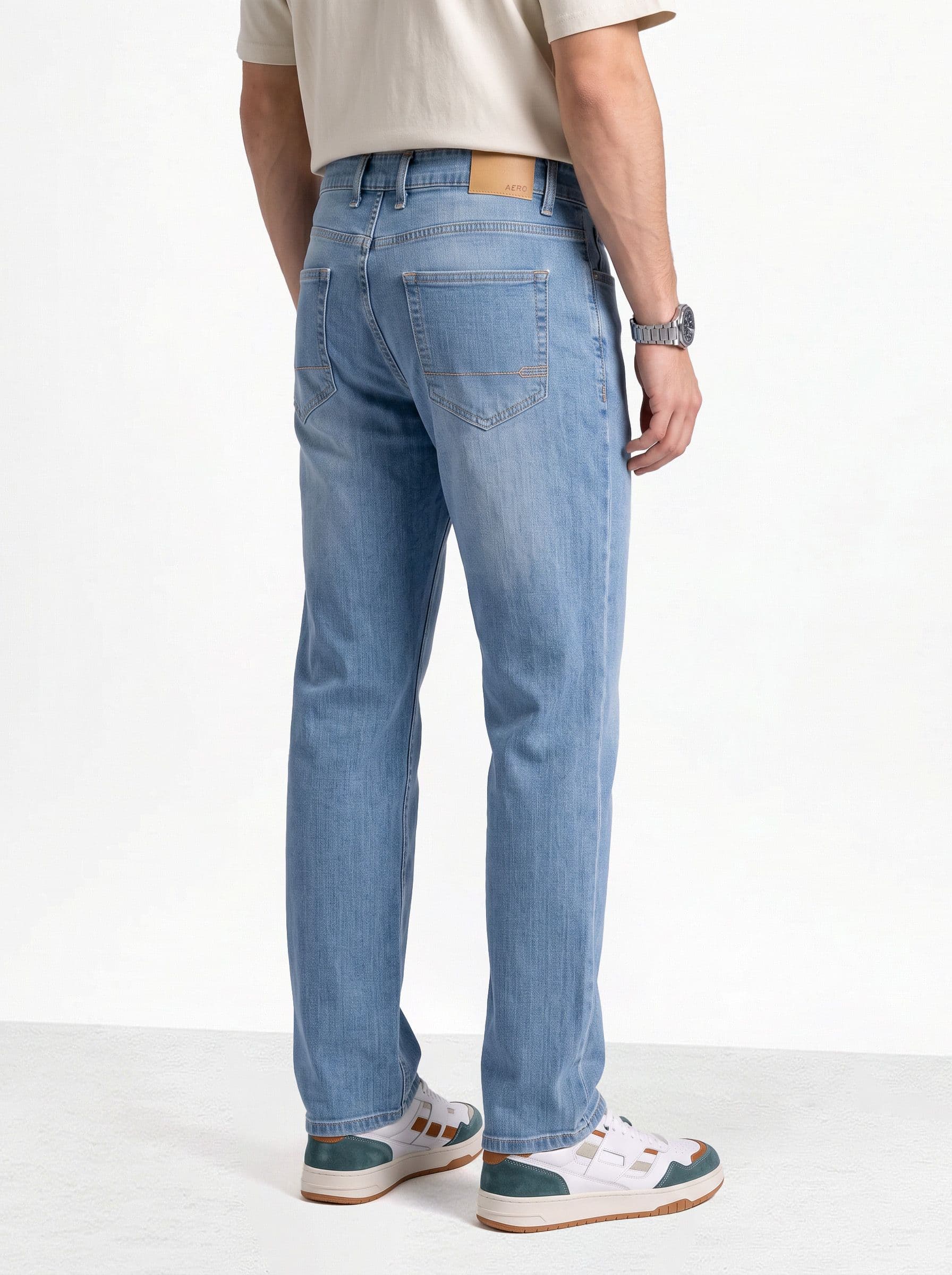 Aeropostale Men Straight Fit Stretchable Jeans thumbnail 3