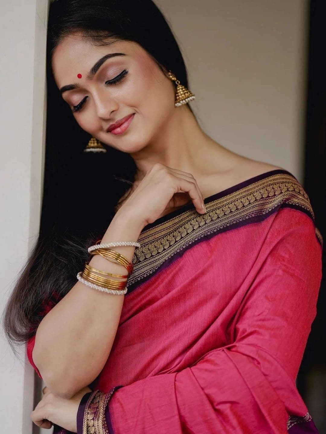 revika Woven Design Zari Art Silk Designer Kanjeevaram Saree thumbnail 4