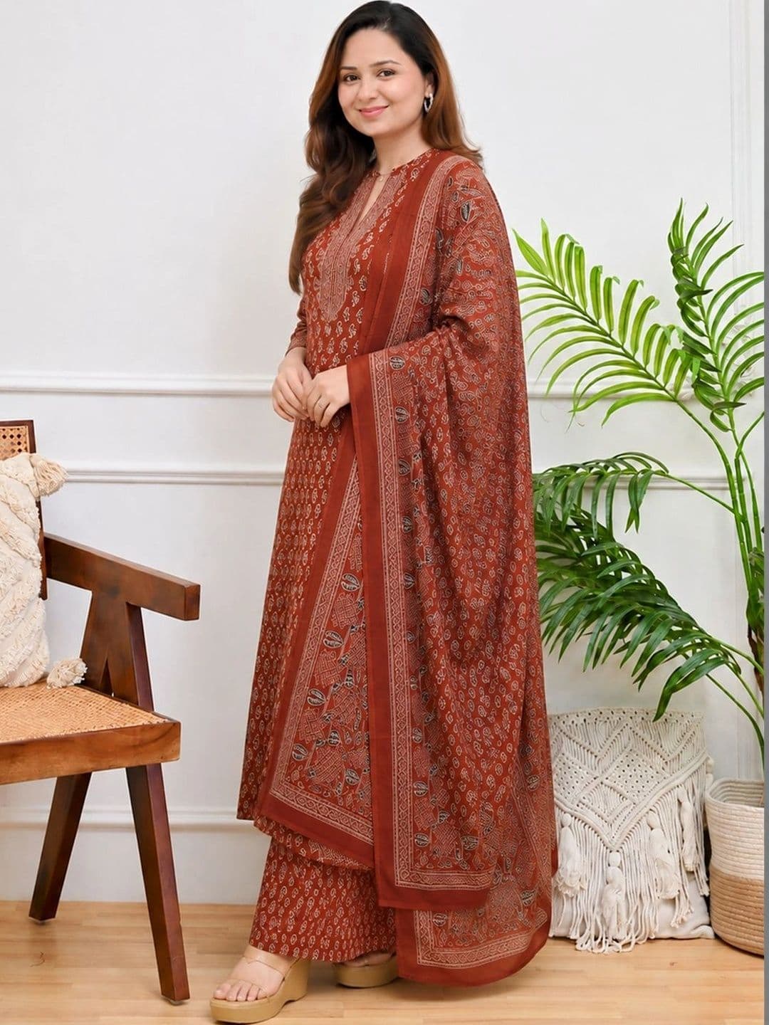 GoSriKi Women Ethnic Motifs Printed Regular Kurta with Palazzos & With Dupatta thumbnail 2