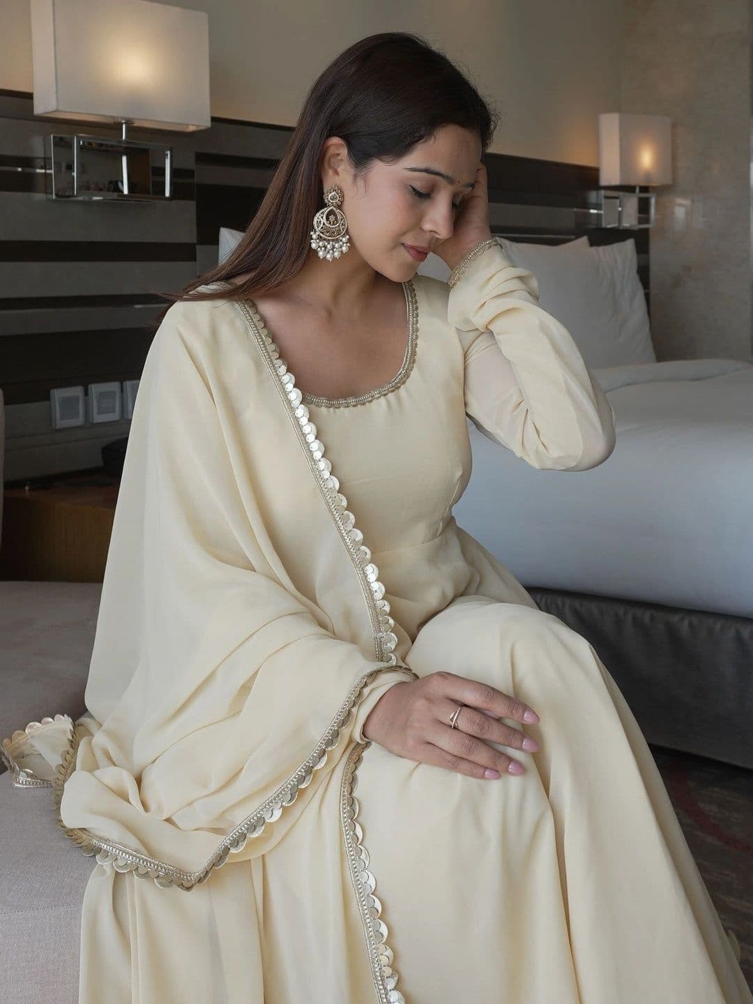 Glamelab Women Gotta Patti Kurta with Palazzos & With Dupatta thumbnail 2